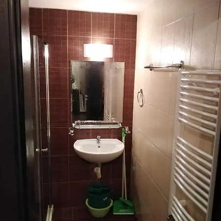 Royal Towers - 815 Daire