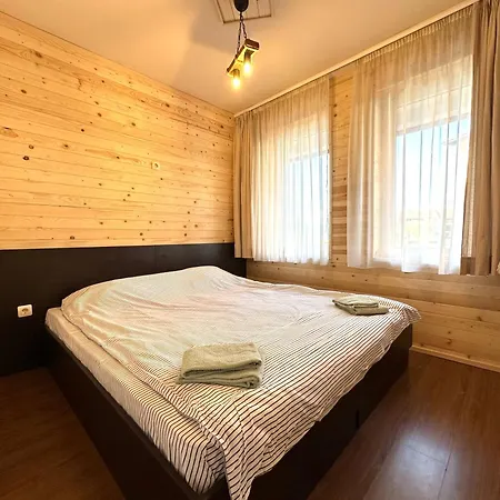 Апартаменти Royal Towers - 815