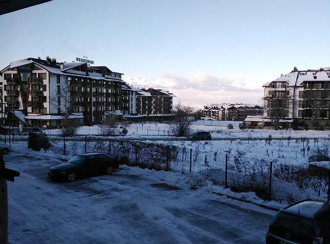 Royal Towers - 815 Apartment