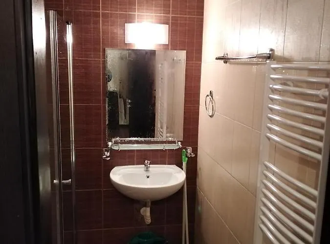 Royal Towers - 815 Apartment