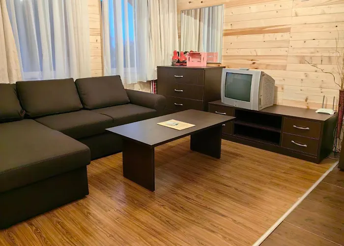 Royal Towers - 815 Apartment